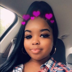 Meet your Posher, Teandrea